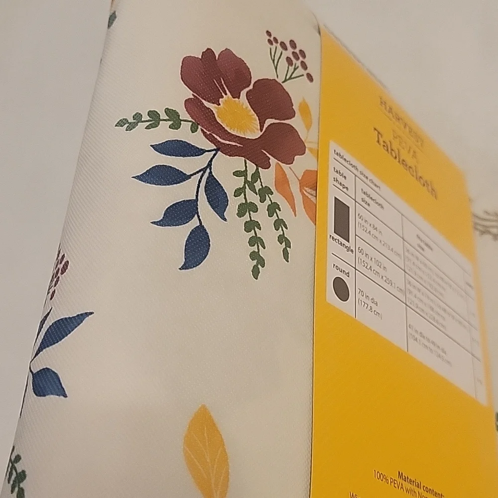 NEW Way To Celebrate Harvest Wreaths & Florals Tablecloth